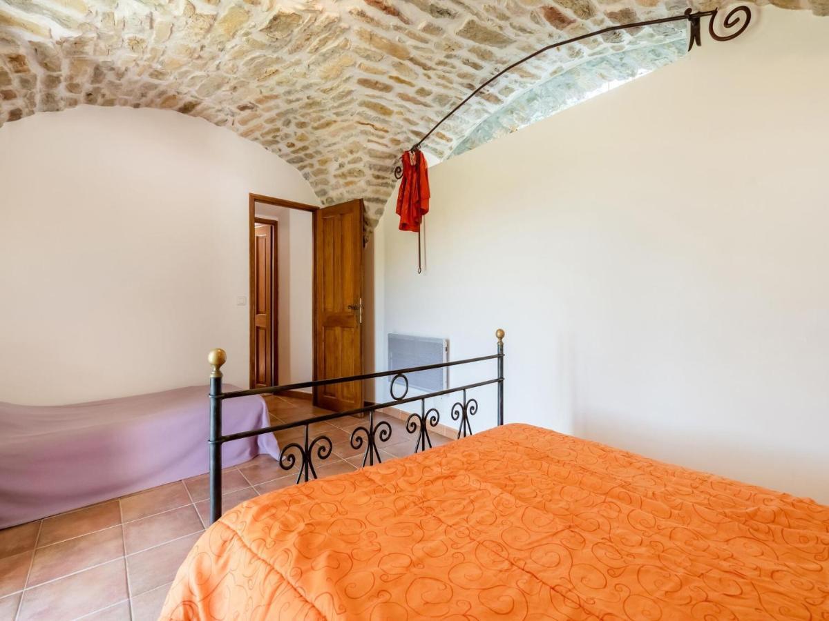 Classy Holiday Home In Les Vans With Pool Chambonas Εξωτερικό φωτογραφία